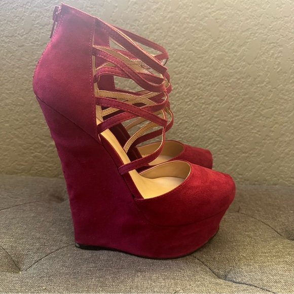 Raspberry color wedges - Picture 3 of 8